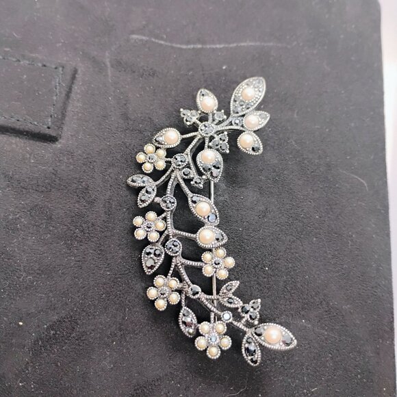 Monet Large Black Rhinestone & Faux Pearl Flower Spray Brooch Silver Tone 3.5" - Picture 4 of 7